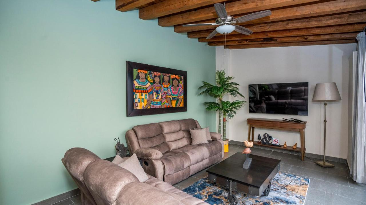 Holt Nueva Escondida 3Br - Pool, Parking & Patios Βίλα Σαν Μιγκέλ ντε Αγιέντε Εξωτερικό φωτογραφία